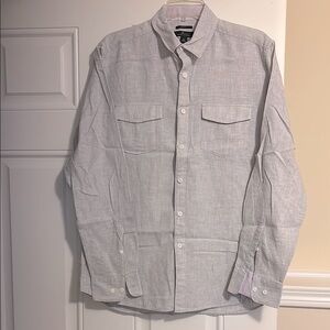 Men's Gray Button-Up Shirt